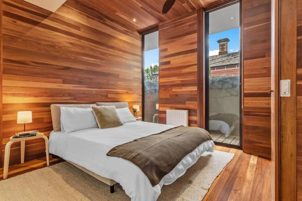 Truly Tremendous 4BR Tivoli Rd South Yarra