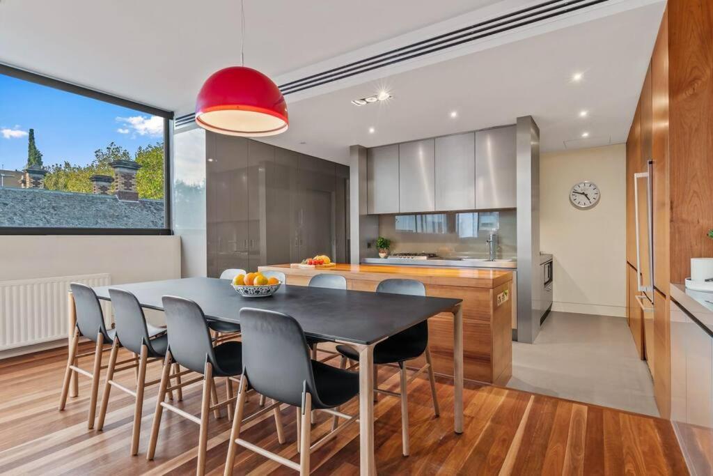 Truly Tremendous 4BR Tivoli Rd South Yarra
