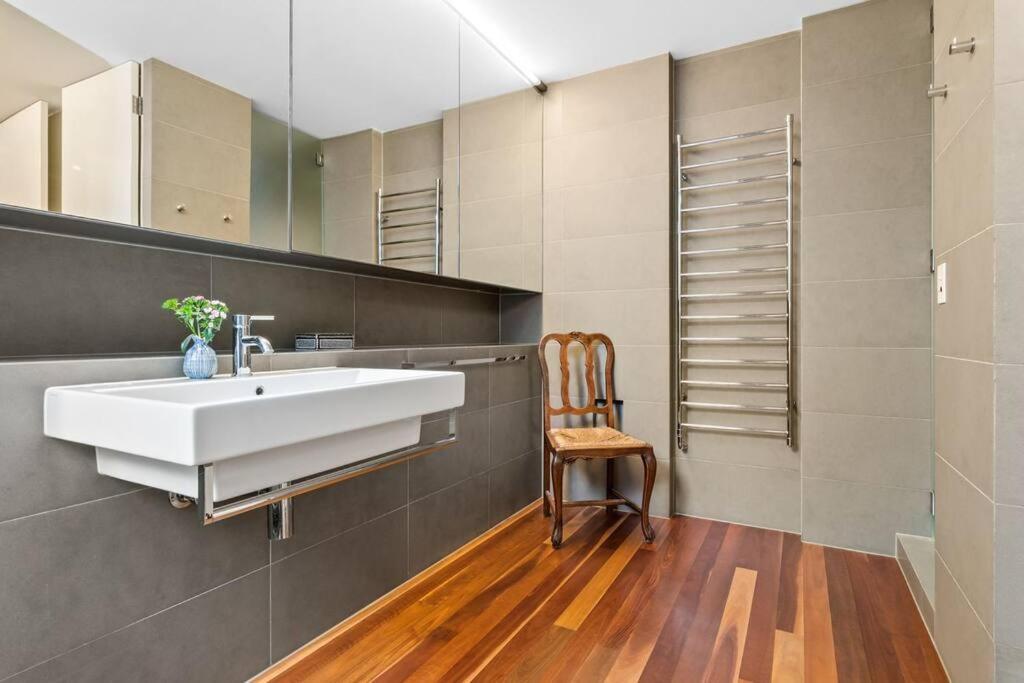 Truly Tremendous 4BR Tivoli Rd South Yarra