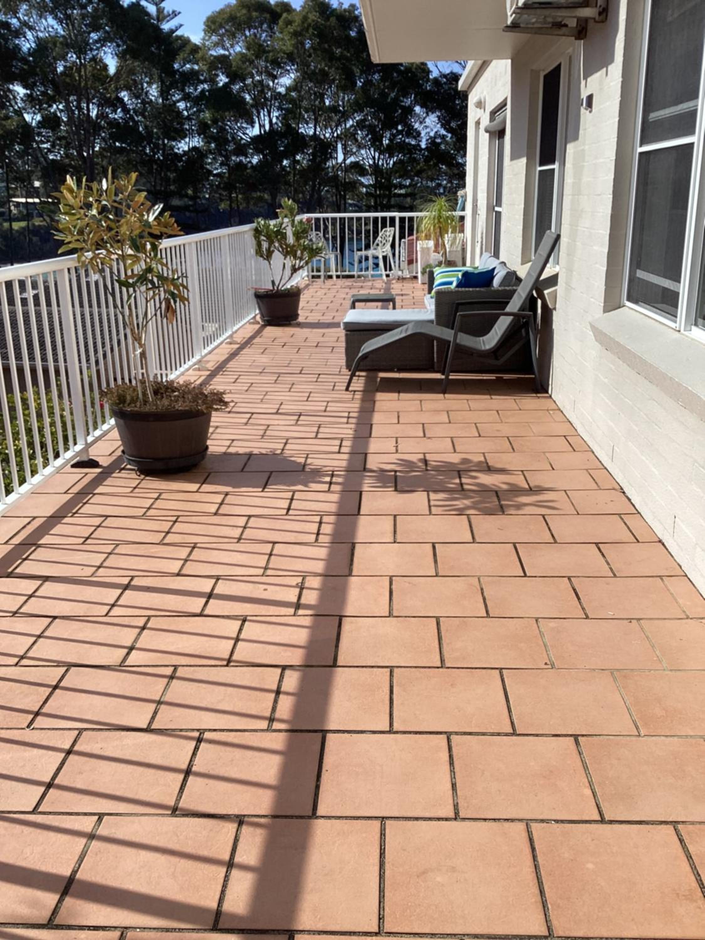 Denhams Beach side holiday apartment