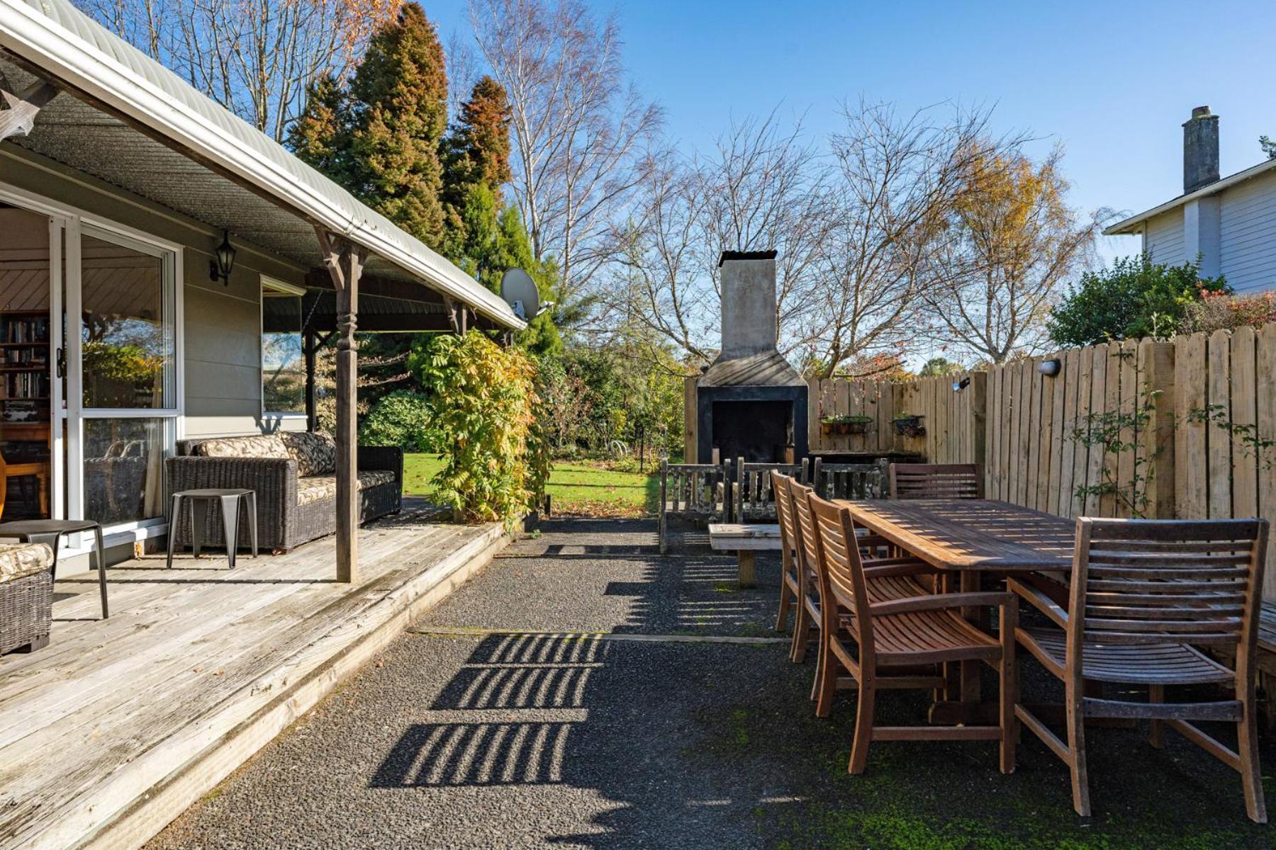 Moore in Turangi view 5