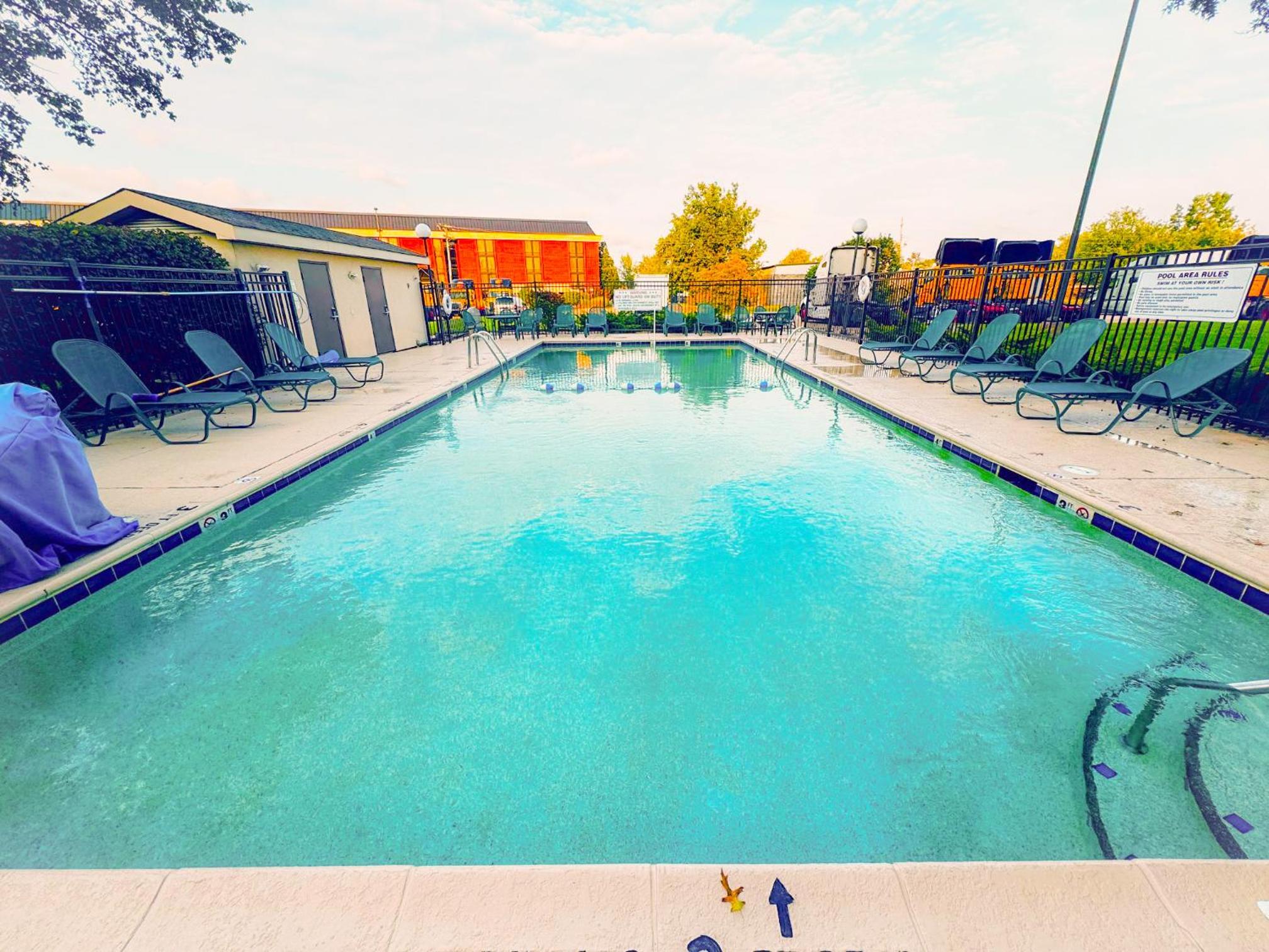 St Louis Vacations - Wingate by Wyndham St Louis-Fenton Route 66 - Property Image 3
