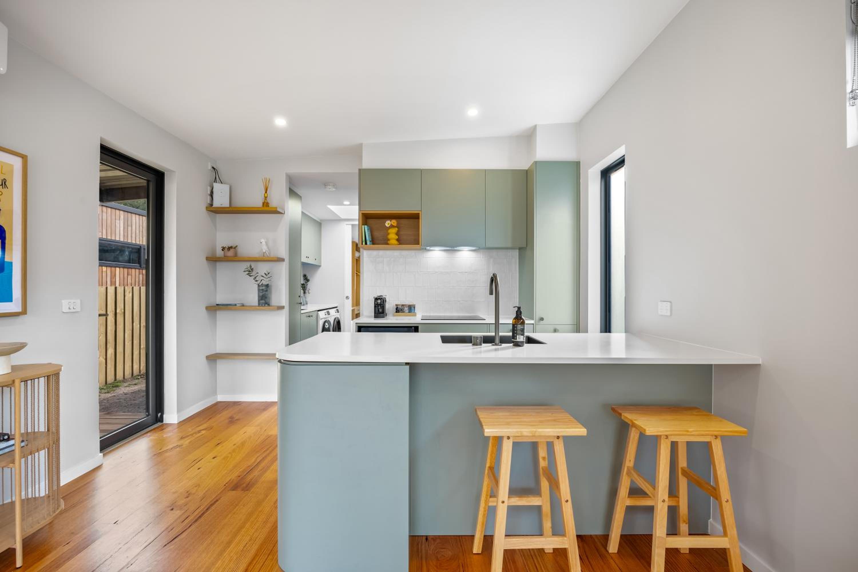 Small Scale Stays - Couples Retreats