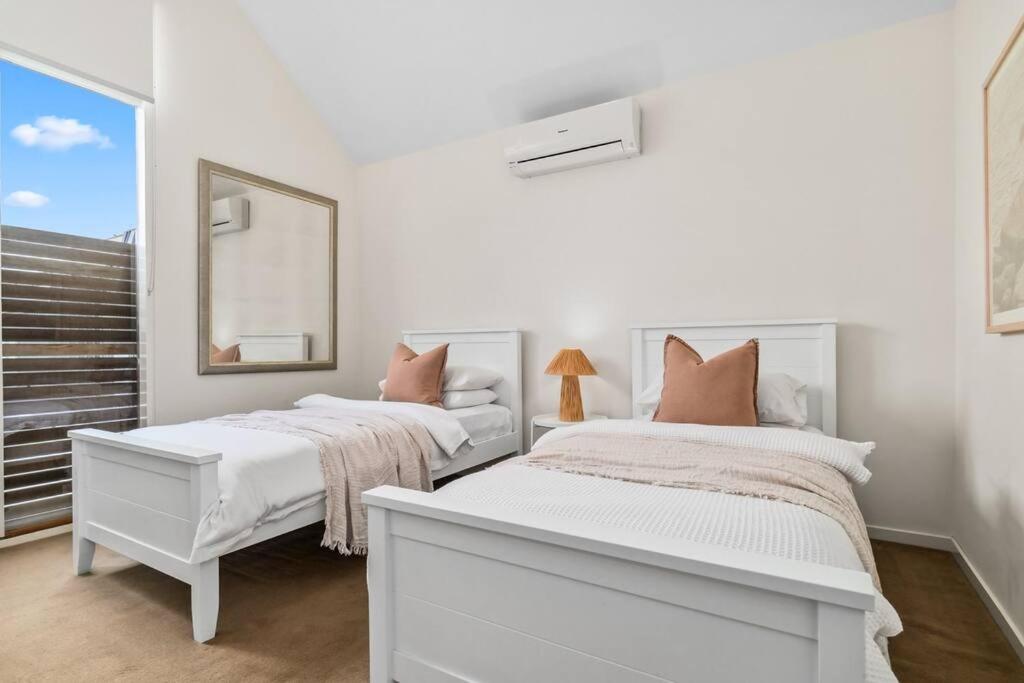 The Avenue The Place Terrific 4BR 2BTH Townhouse