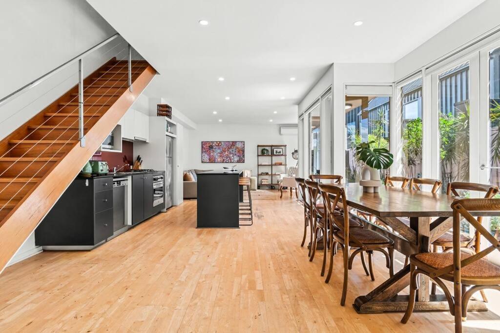 The Avenue The Place Terrific 4BR 2BTH Townhouse