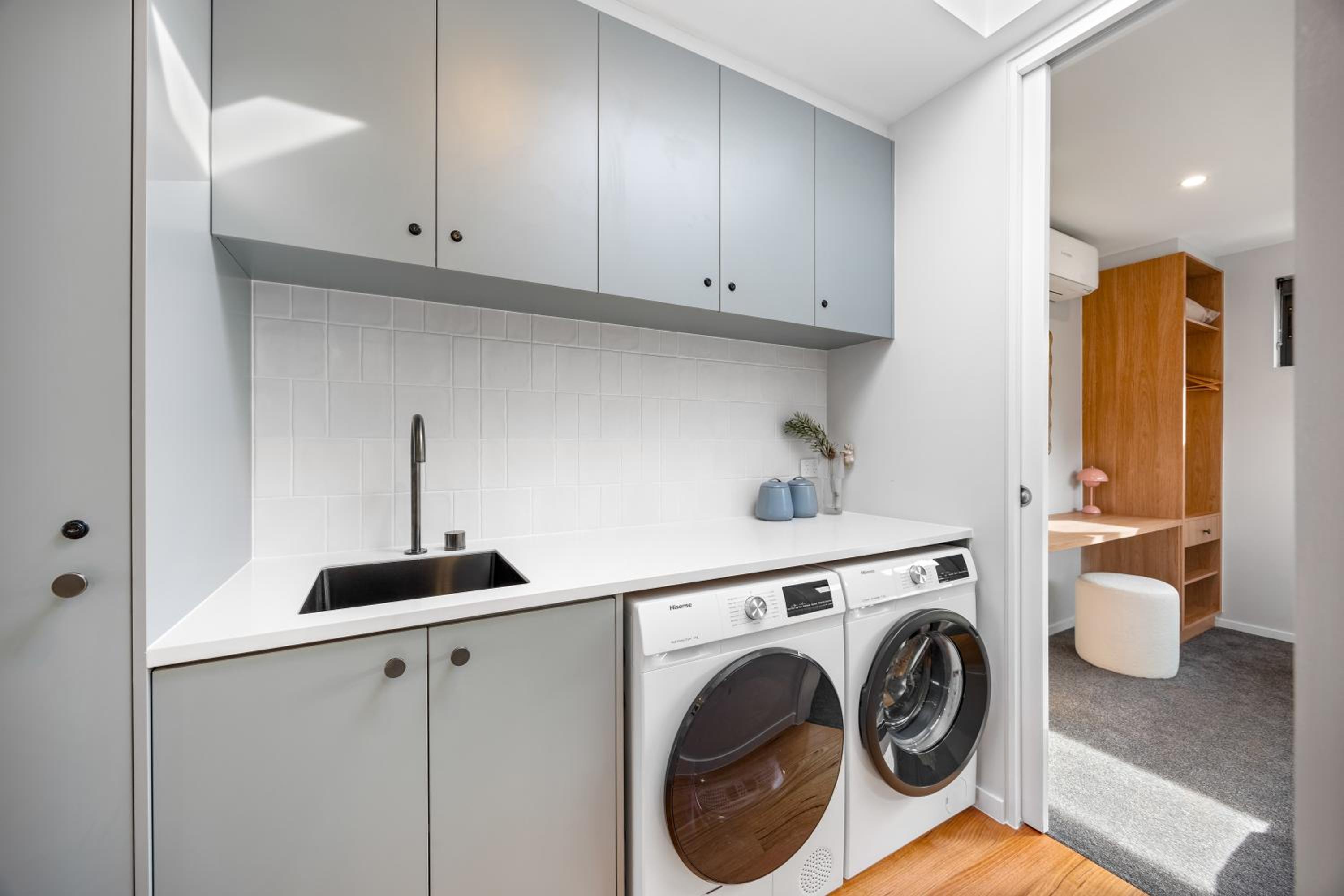 Small Scale Stays - Couples Retreats
