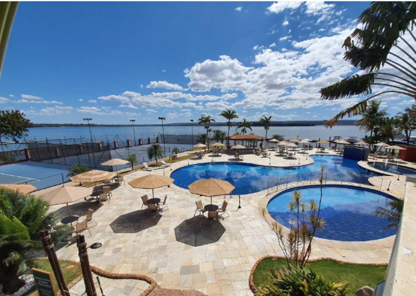 Lake Side Resort Flat Beira Lago 5 minutos do centro de Brasília