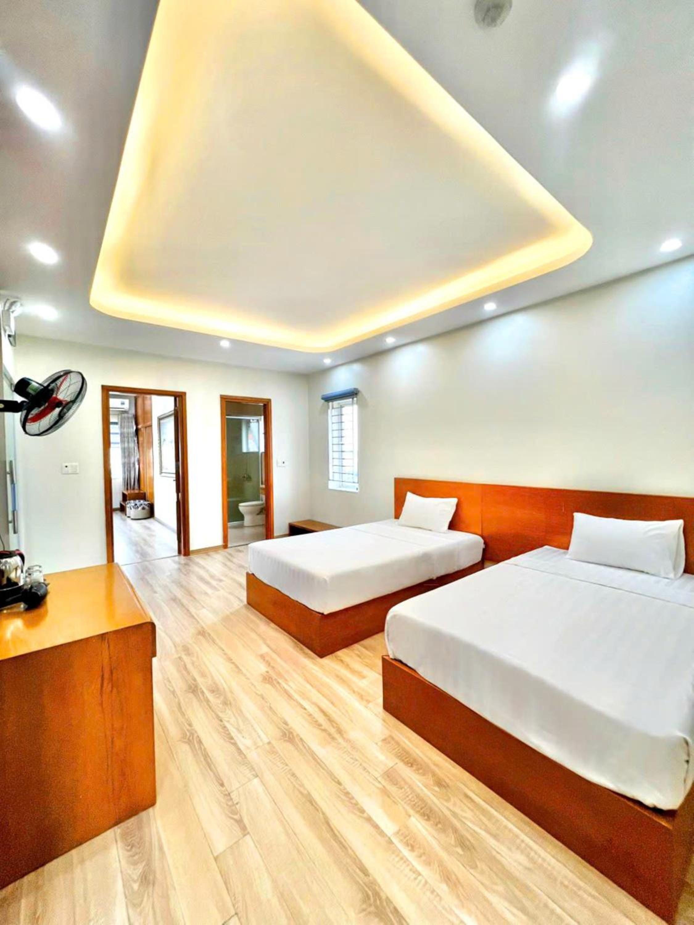 Minh Hoàng Hotel view 3