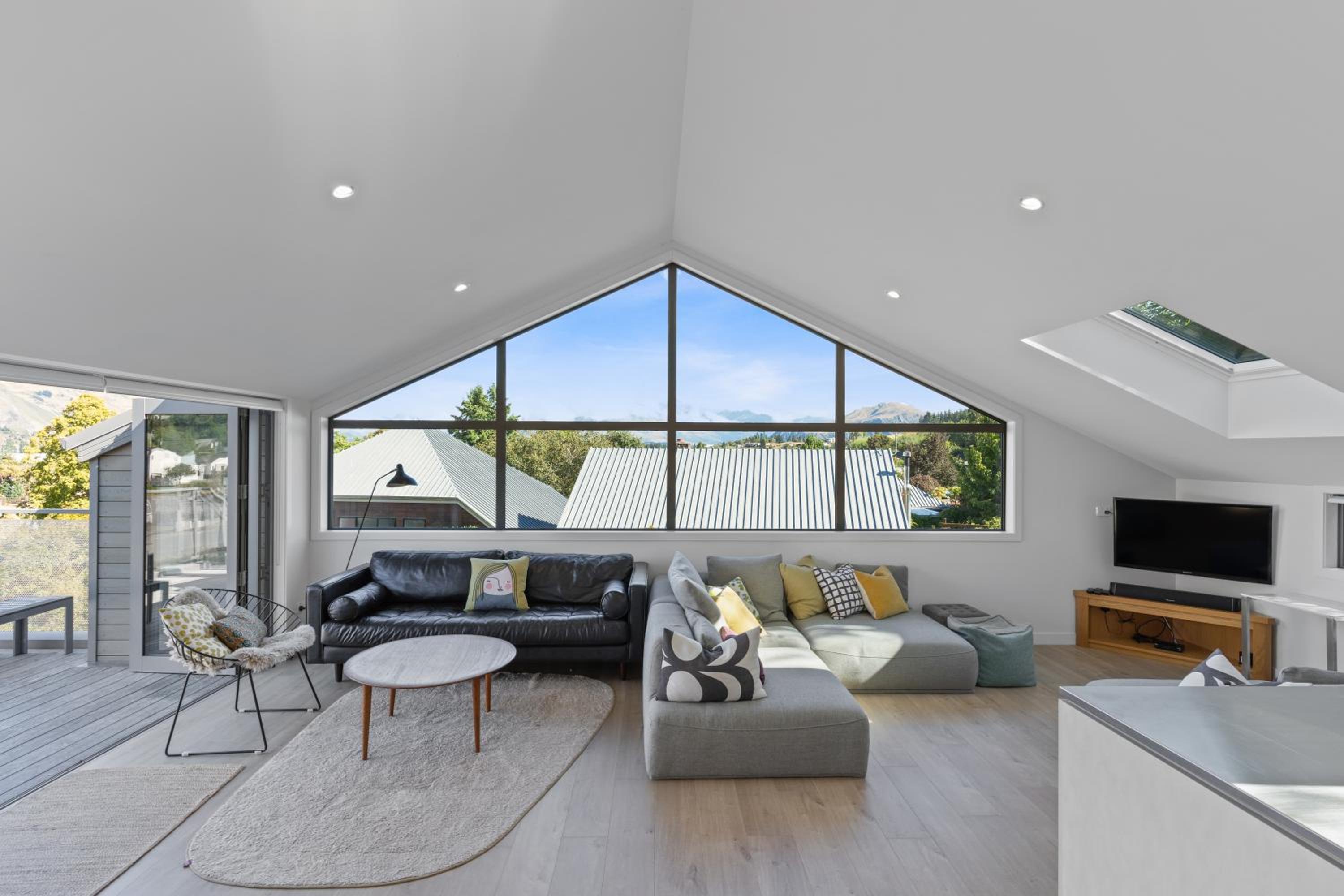Apartments on Helwick