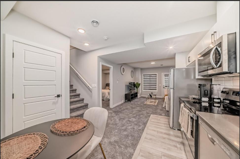 Cozy Basement Suite