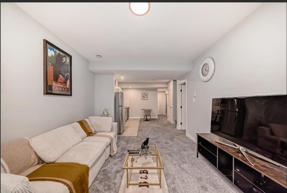 Cozy Basement Suite