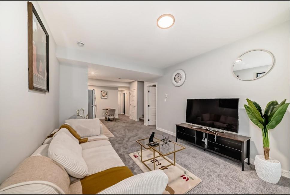 Cozy Basement Suite
