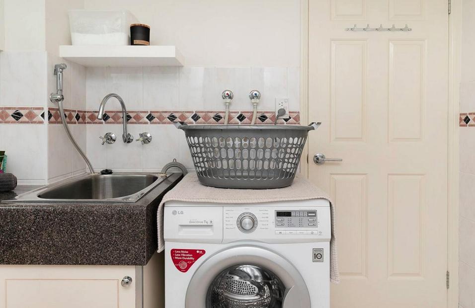 Central unit with everything at your fingertips