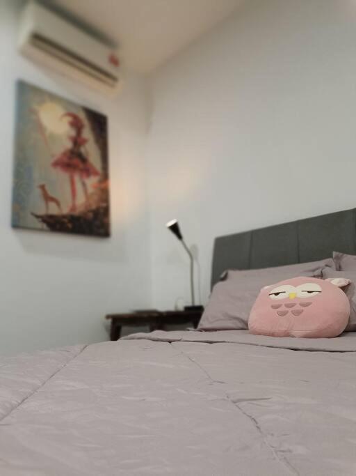 Cozy Studio near Mid Valley #StayNjoy