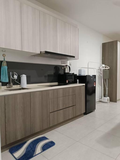 Cozy Studio near Mid Valley #StayNjoy