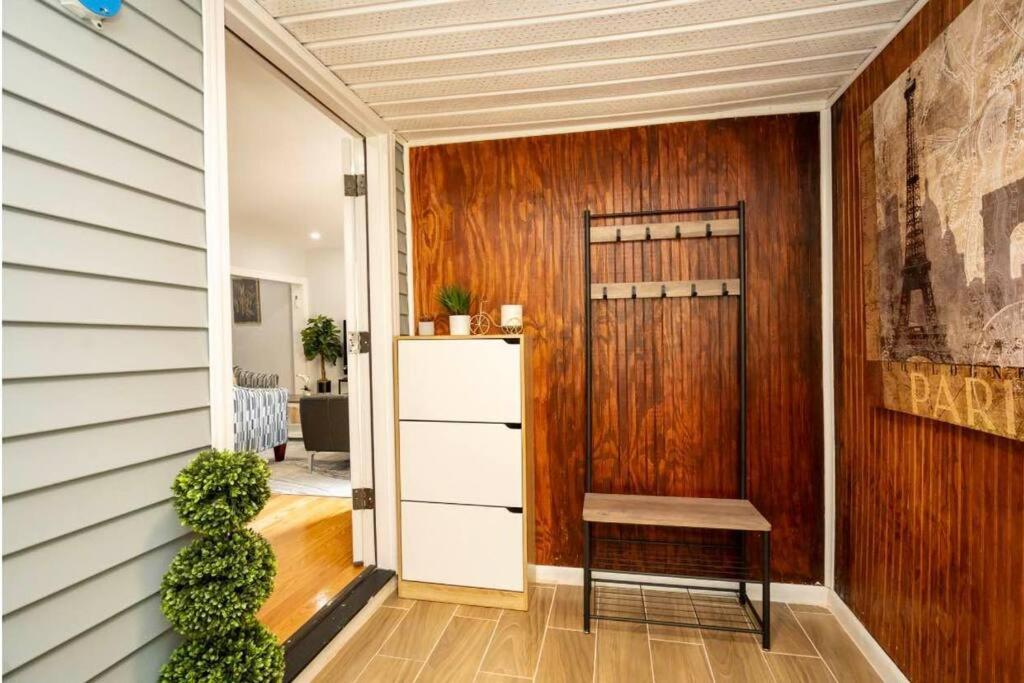 New renovation cozy house in Worcester view 4