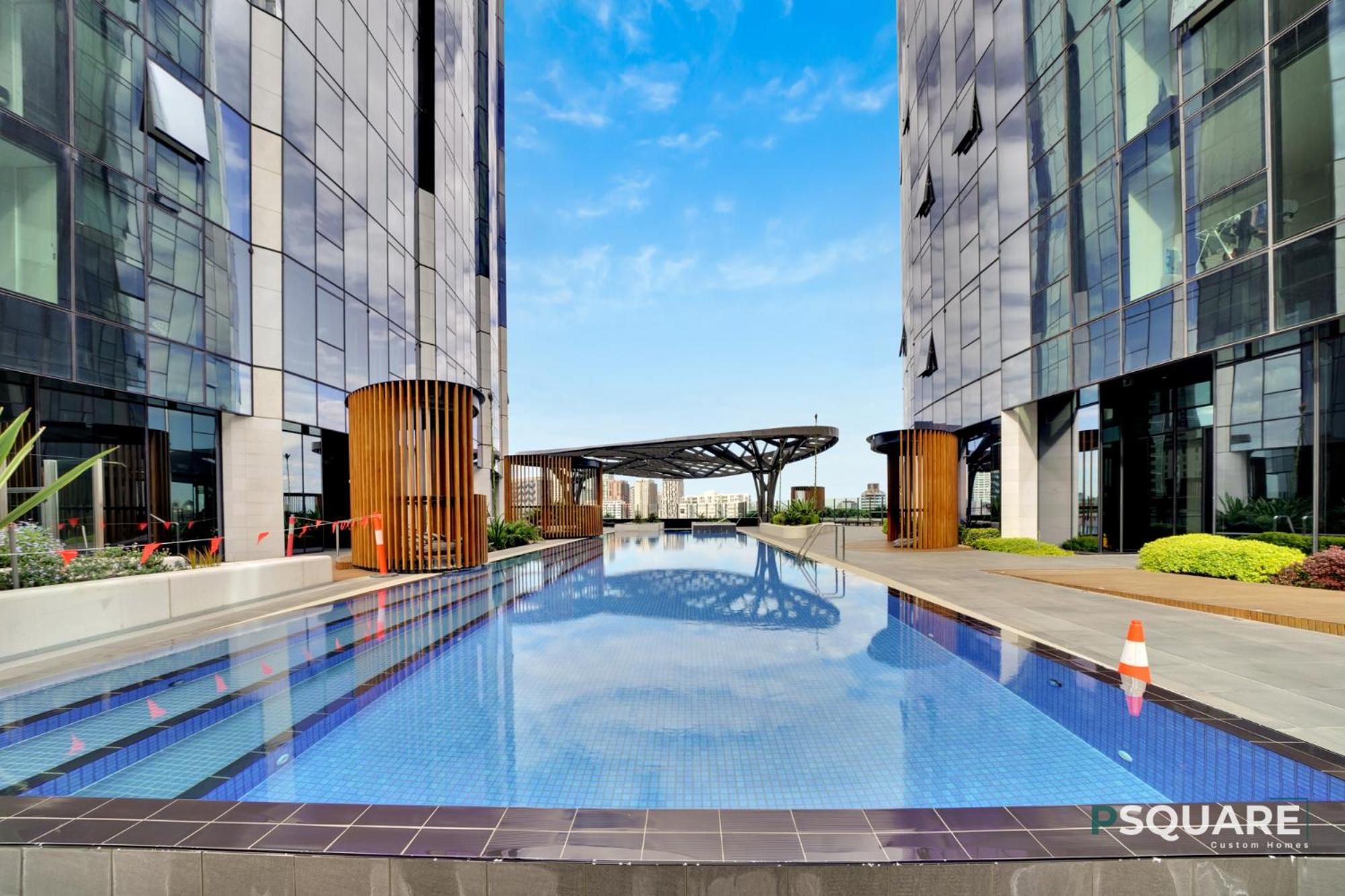 Melbourne Square Apartments