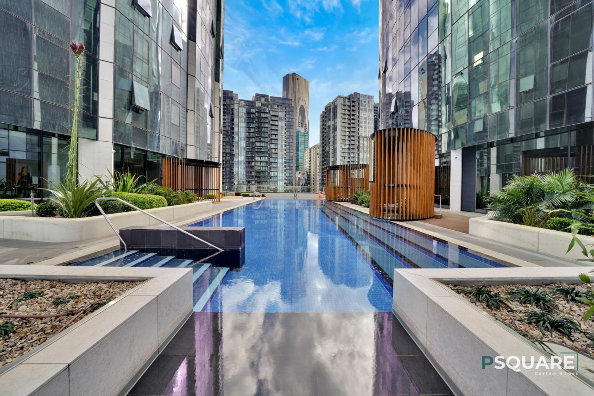 Melbourne Square Apartments