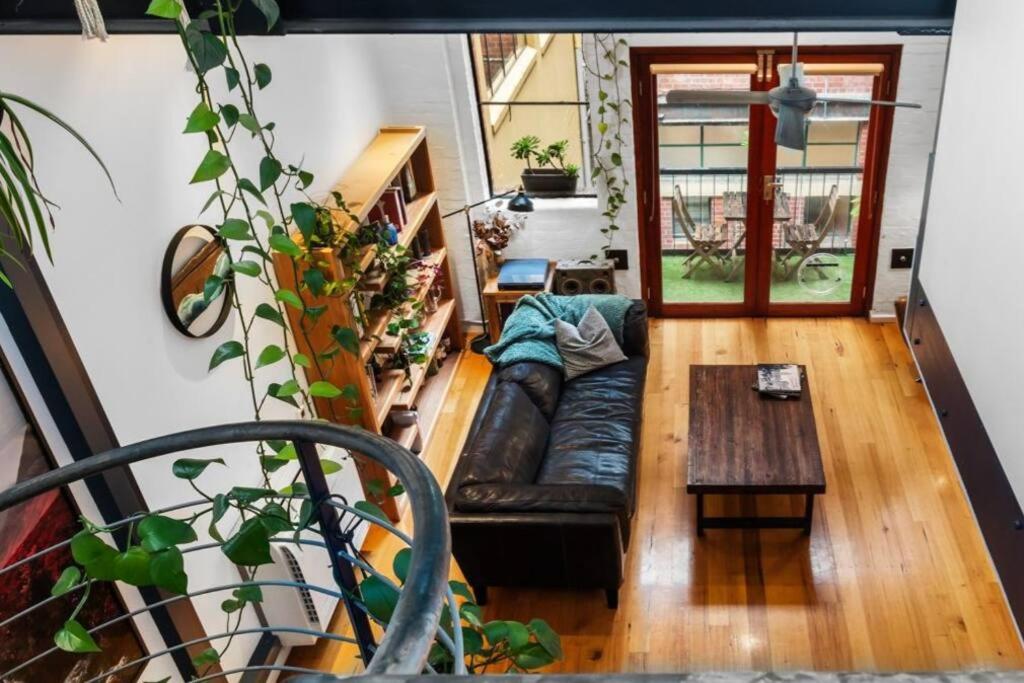 Cool Richmond Warehouse Townhouse 3BR 2BTH