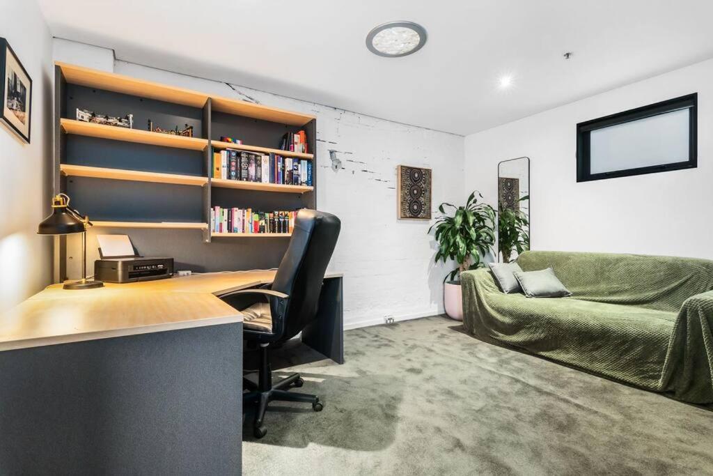 Cool Richmond Warehouse Townhouse 3BR 2BTH