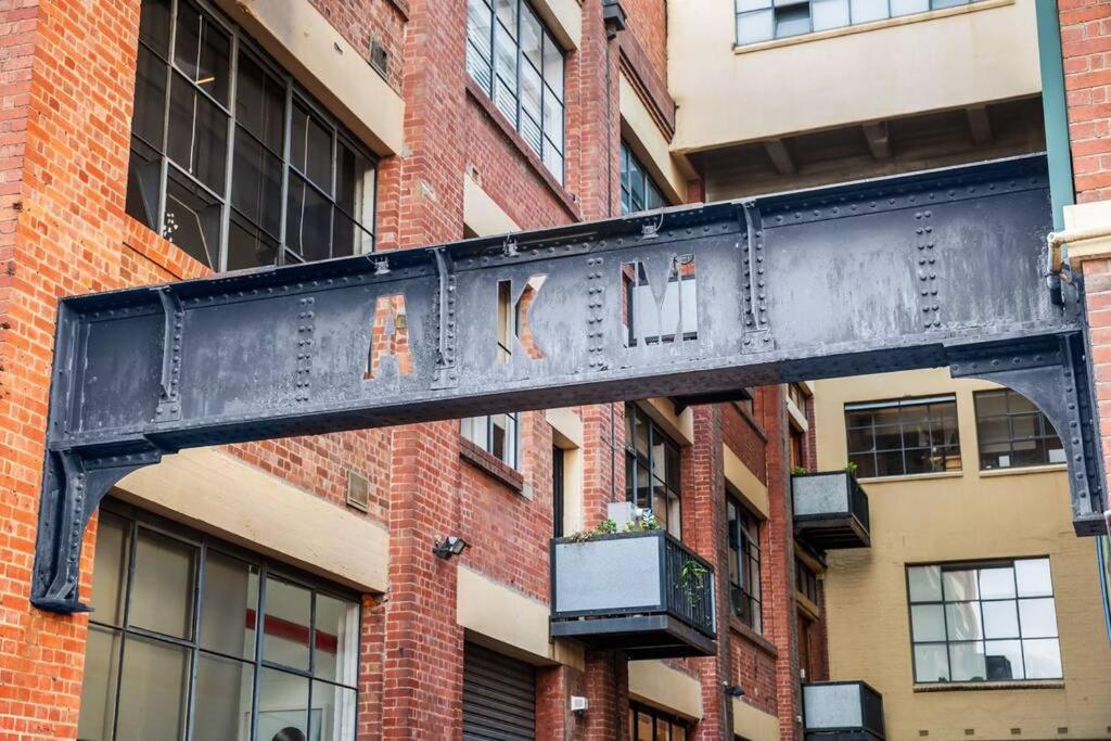 Cool Richmond Warehouse Townhouse 3BR 2BTH