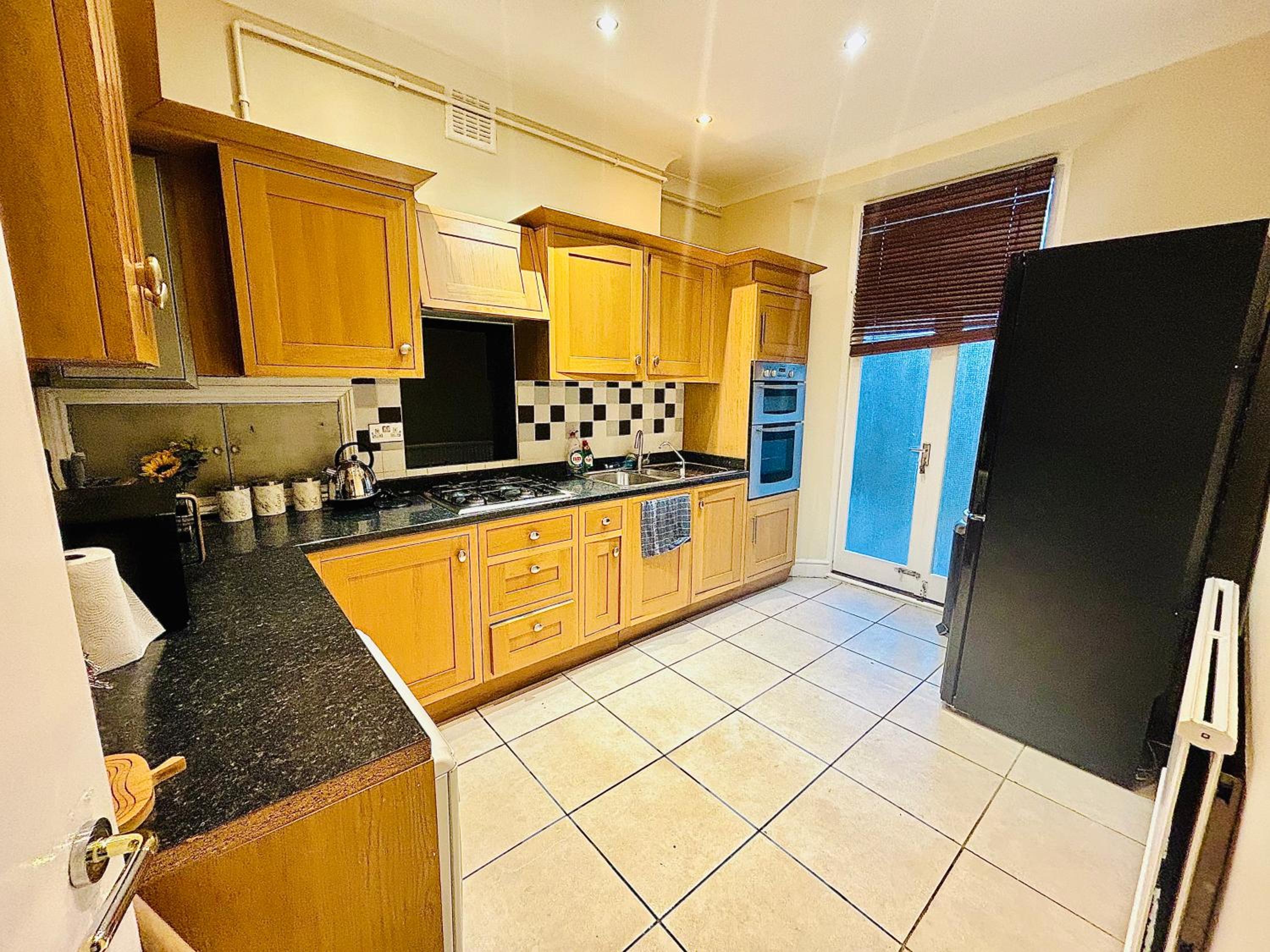 Charming 2 bedroom central London family home