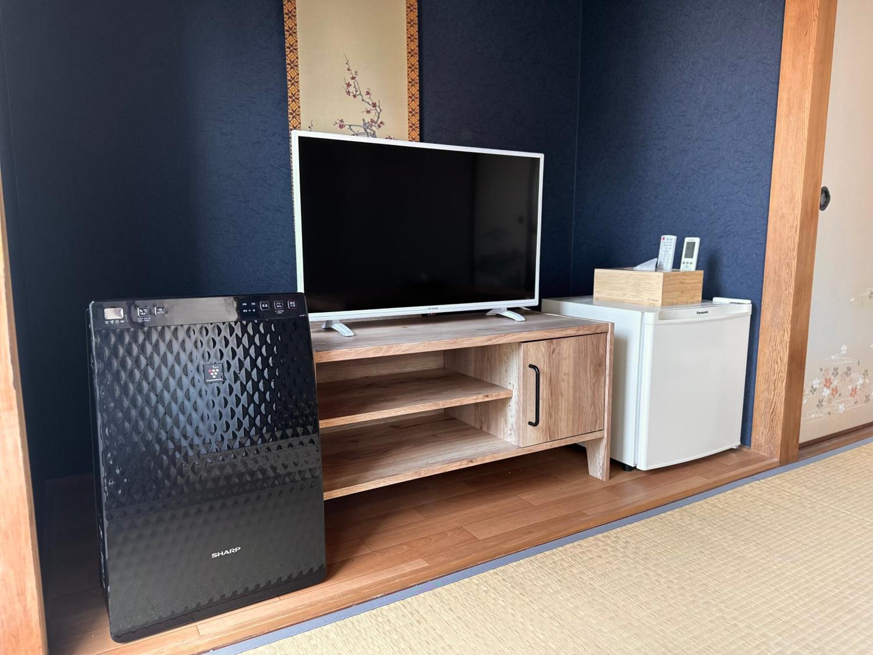 TRAVEL&BOOK HOTEL HULATONCABIN TAKAMATSU