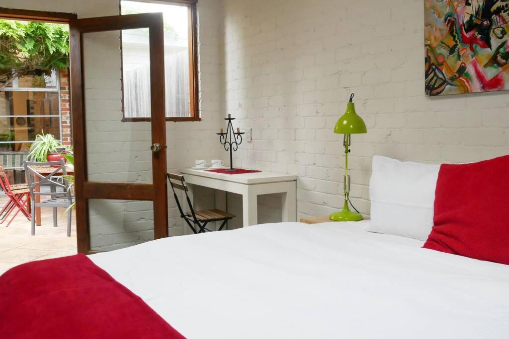 Funky Port Melb Warehouse meets NY Loft Oz Style