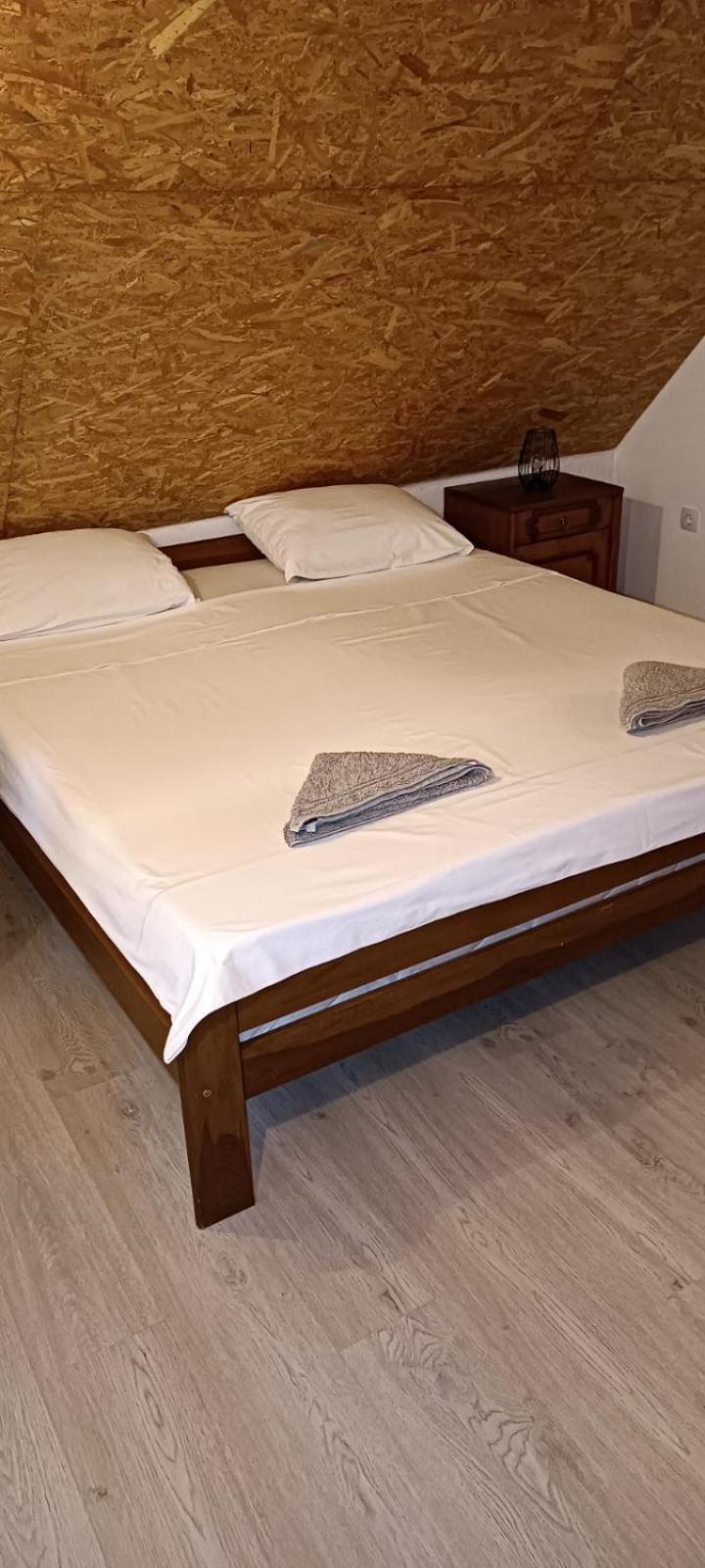 Pyramid Holiday House