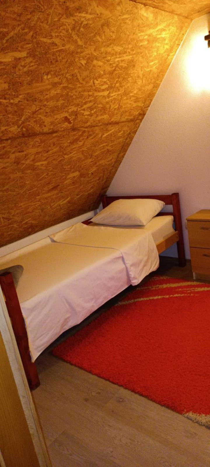 Pyramid Holiday House