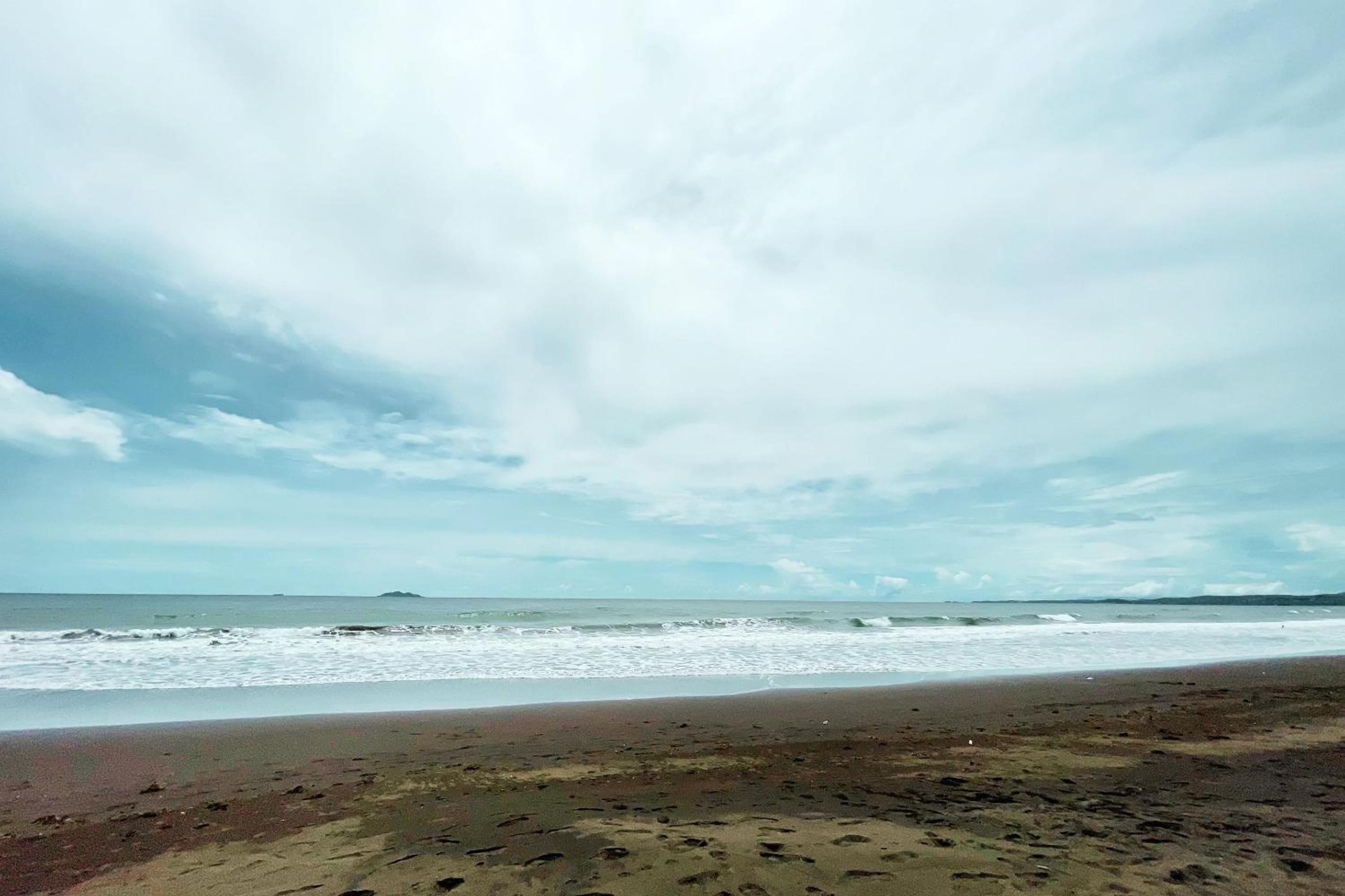 Half Moon Village and Beach House