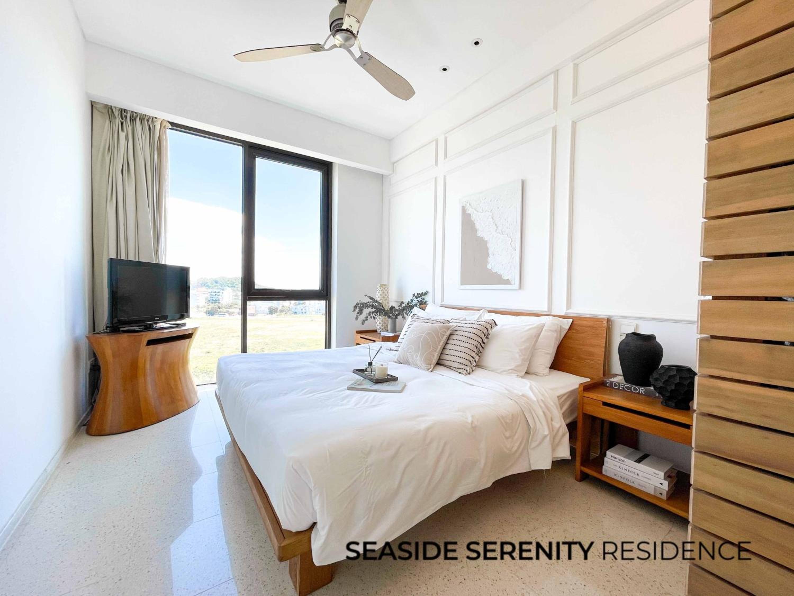 Seaside Serenity Residence - 2 BR Apartment with Beach Access view 5