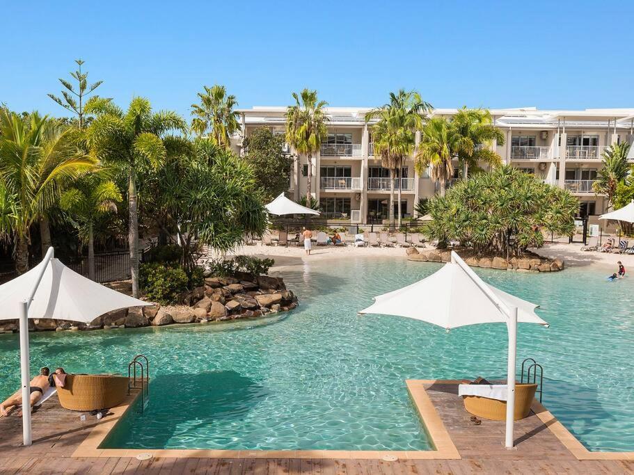 Bells Blvd Resort Apts - Pool View 2BR Dual Key, 1 BR Rooms Avail - Hosted by Holiday Management