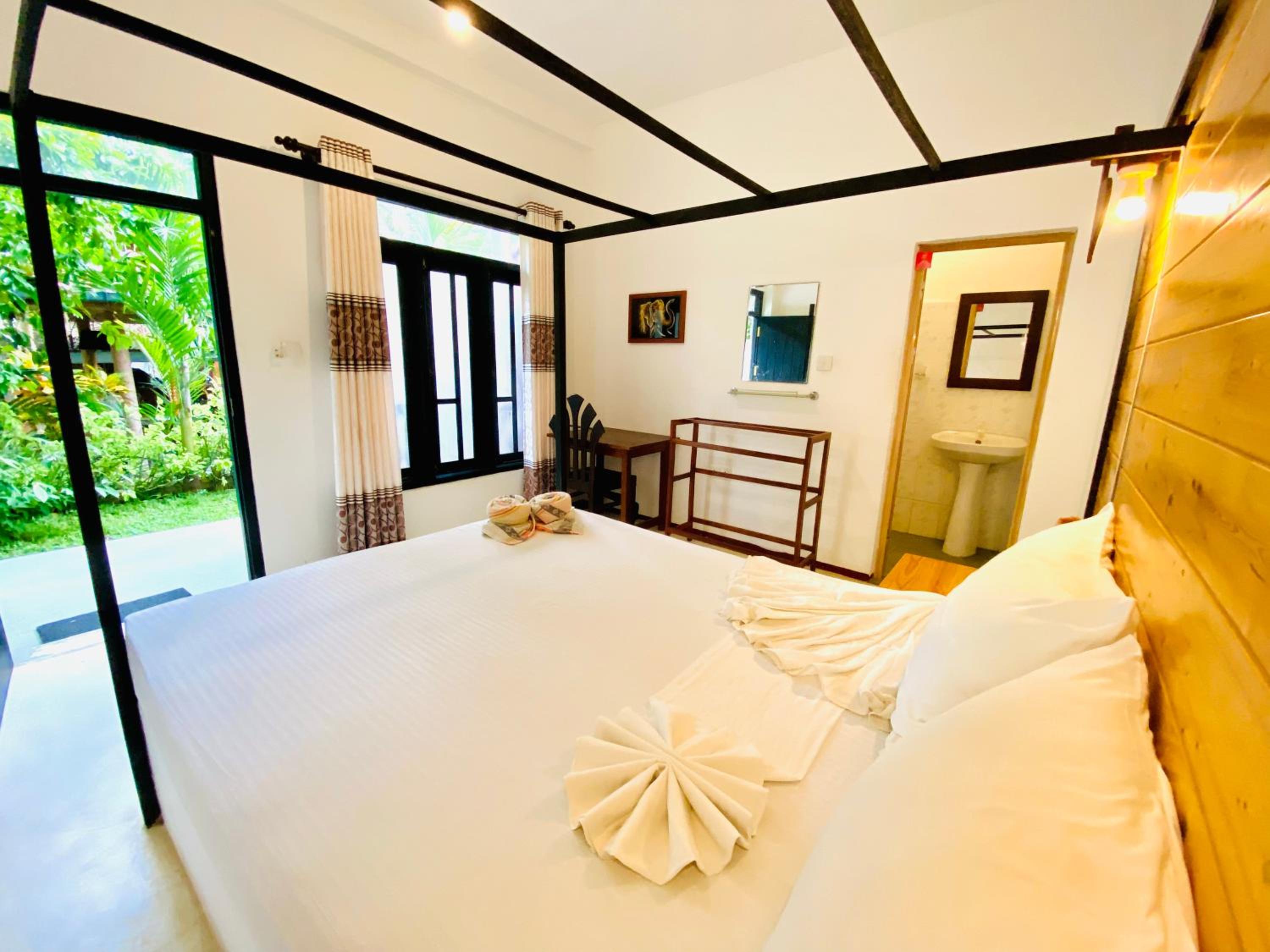 Rekawa Turtle Gate Hotel view 5