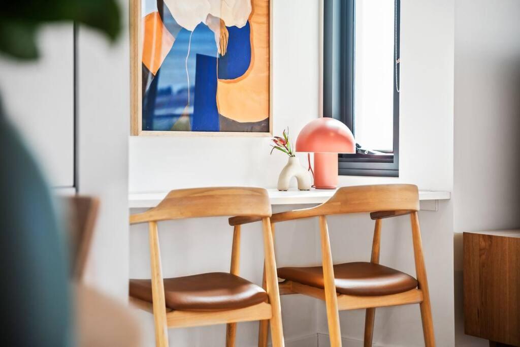 Central Chic Cool Richmond Apt 2BR Sleeps 6