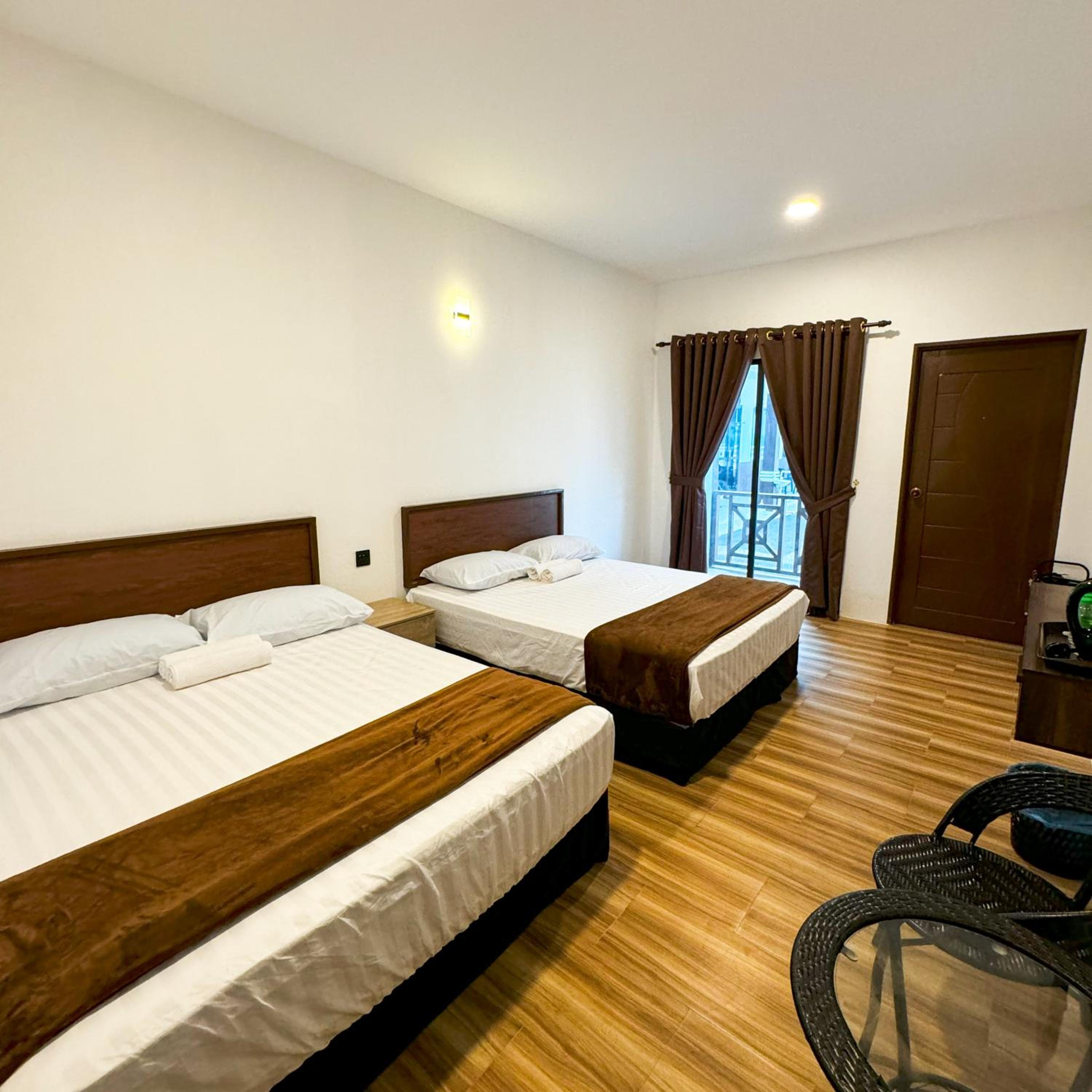 Ombak Beach Inn Resort photo 7