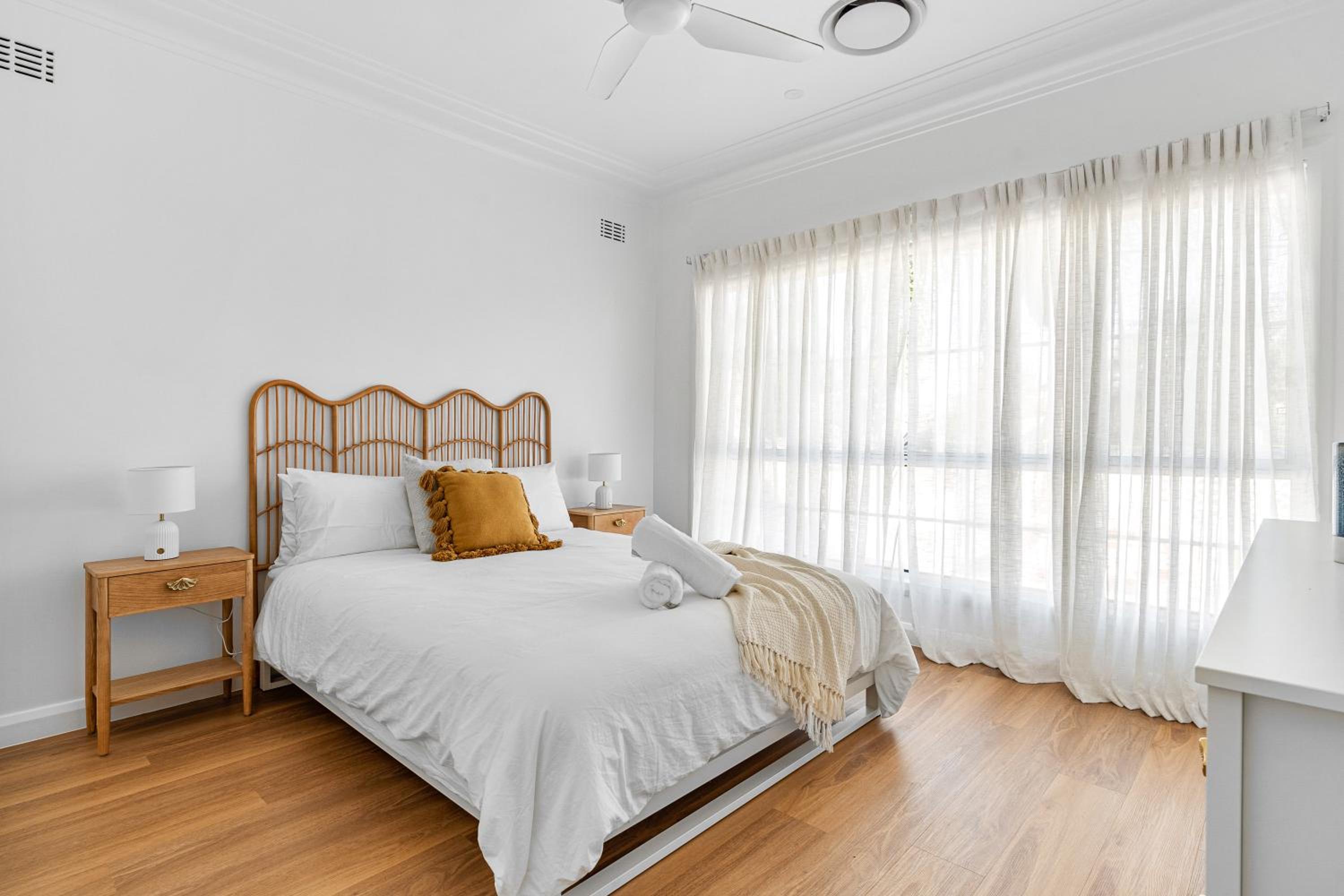Pacific Paradise - 4 Bedroom House Central Coast