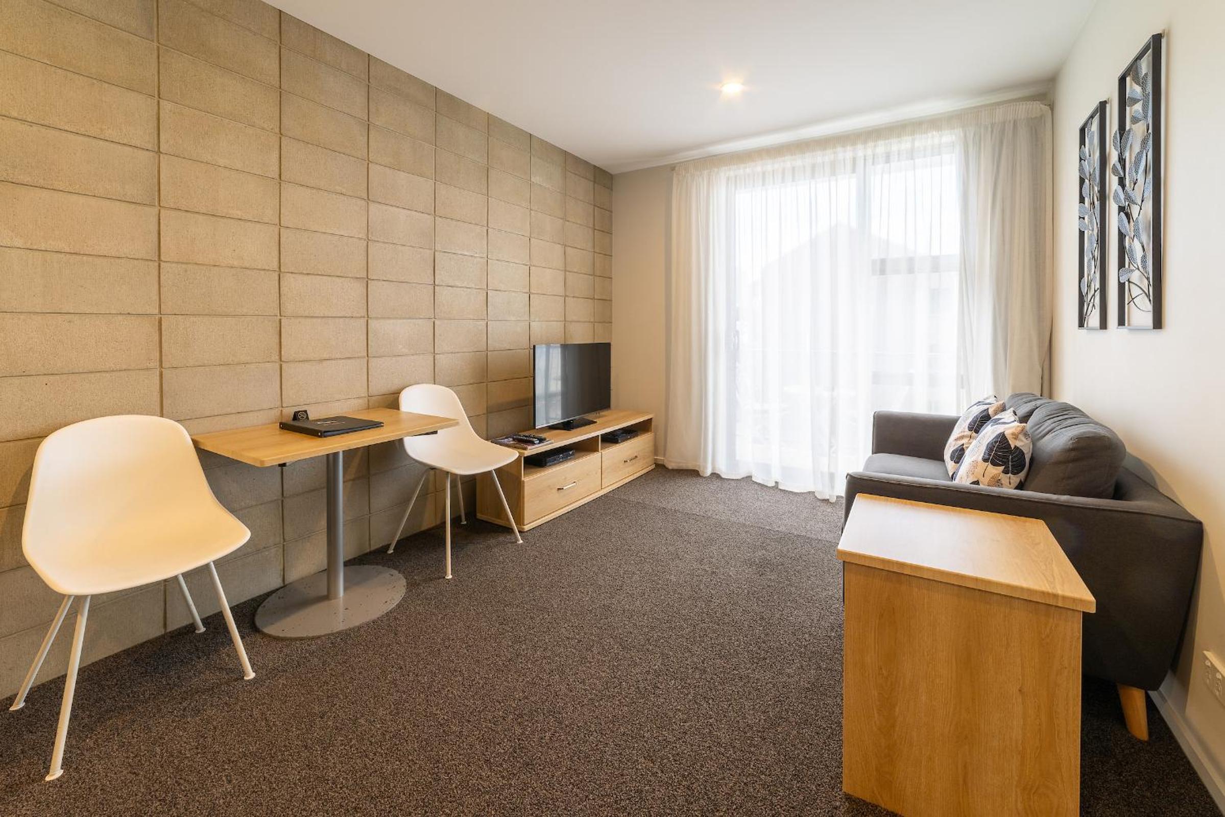 315 Euro Motel and Serviced Apartments