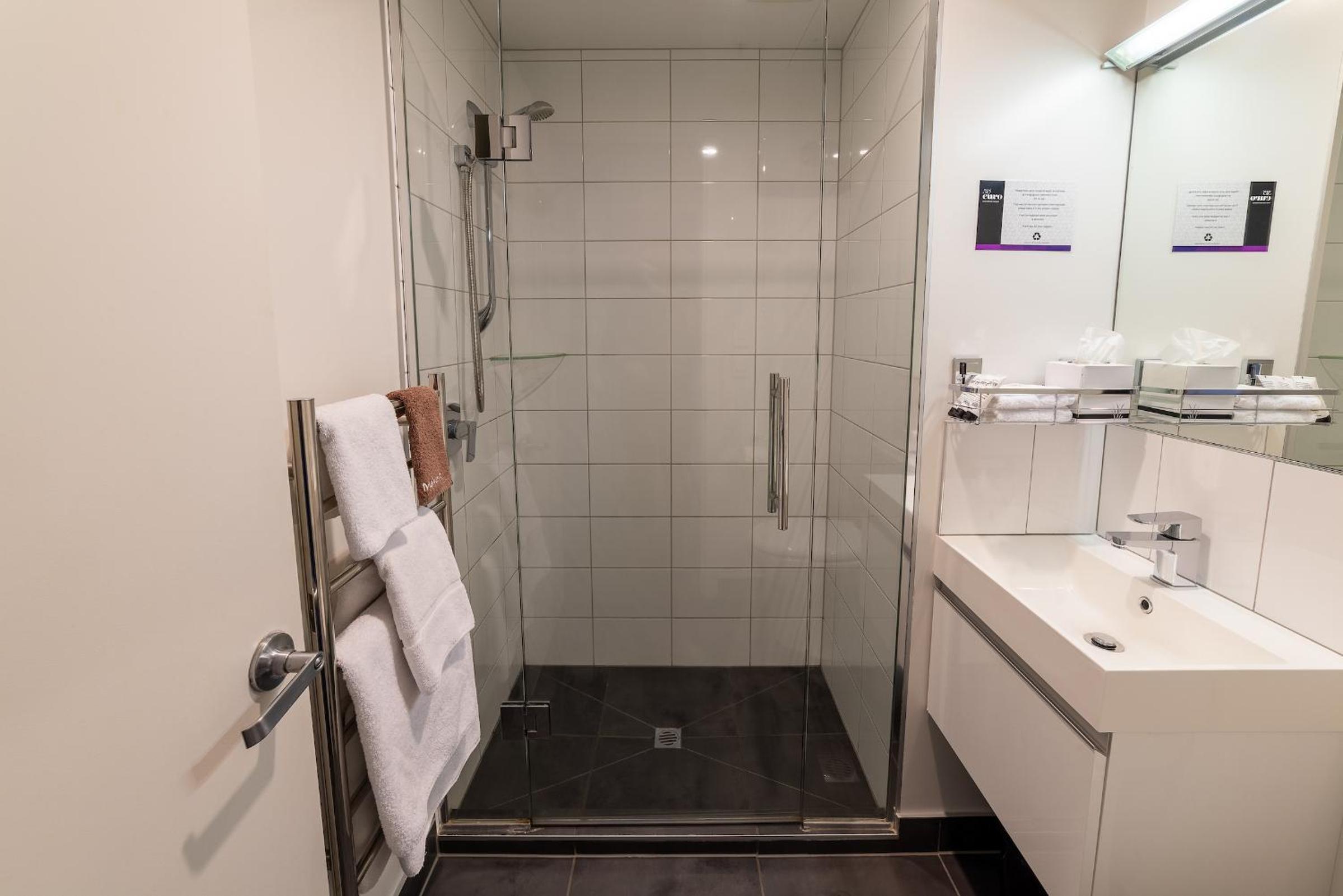 315 Euro Motel and Serviced Apartments