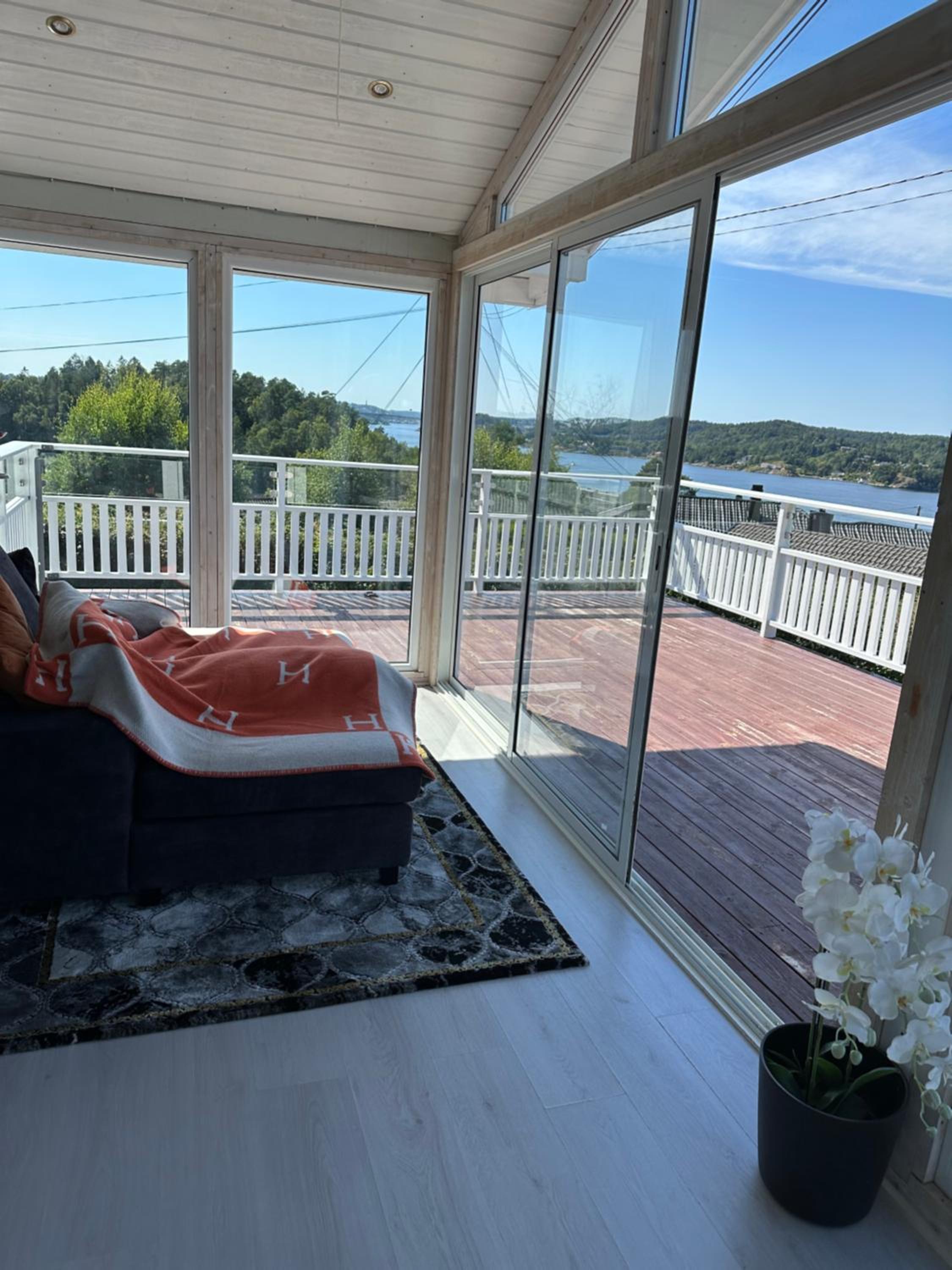 Flott sørlandshus ved sjøen leies ut view 5