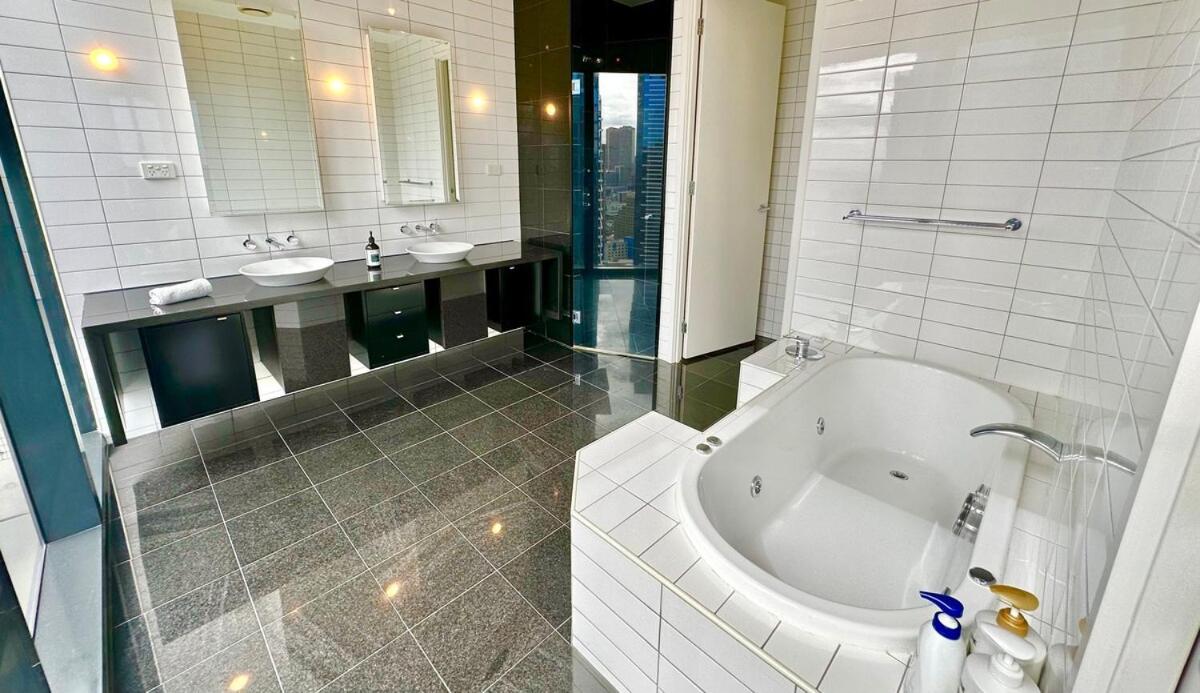 High-End Duplex Penthouse near Casino & MCEC with Two Private Balconies