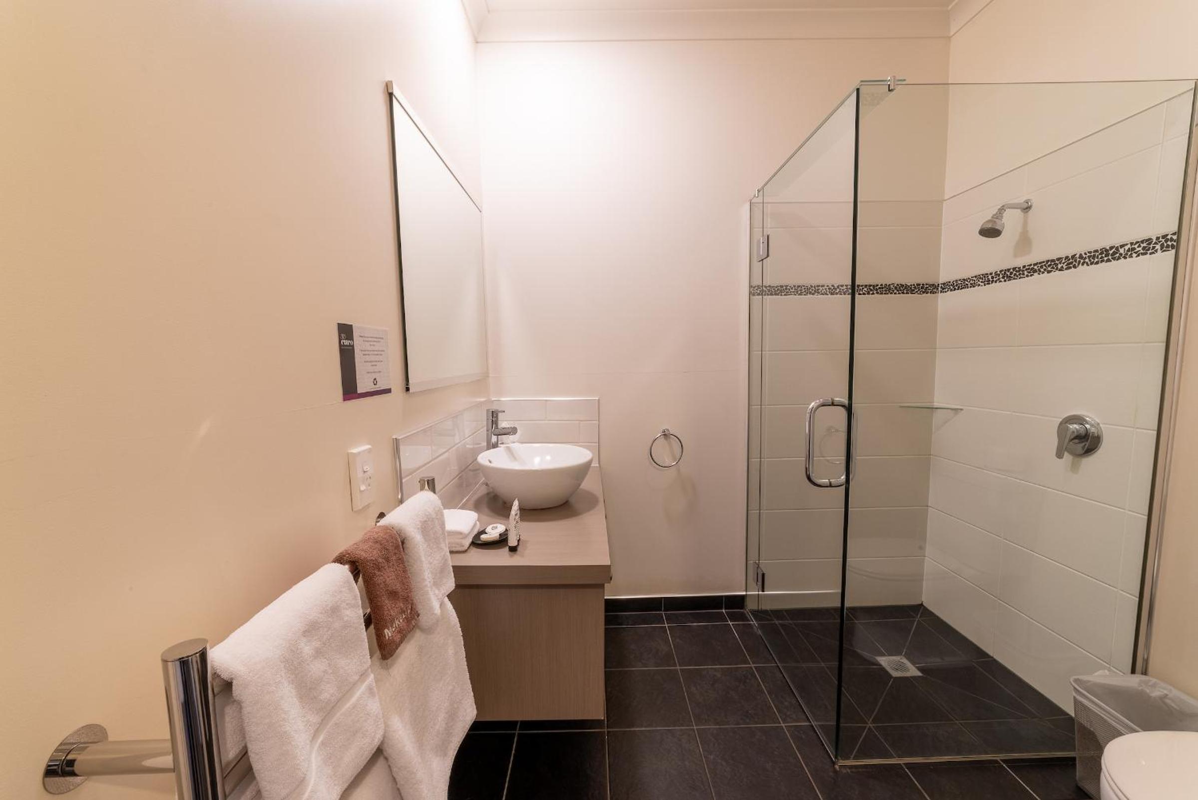 315 Euro Motel and Serviced Apartments