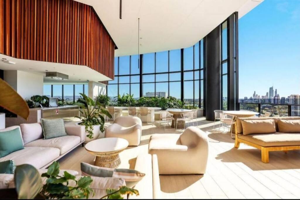 Luxury Star Residence 32nd Floor