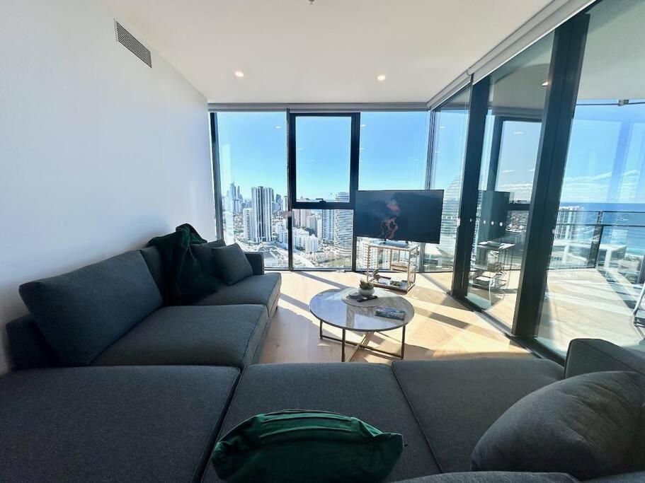 Luxury Star Residence 32nd Floor