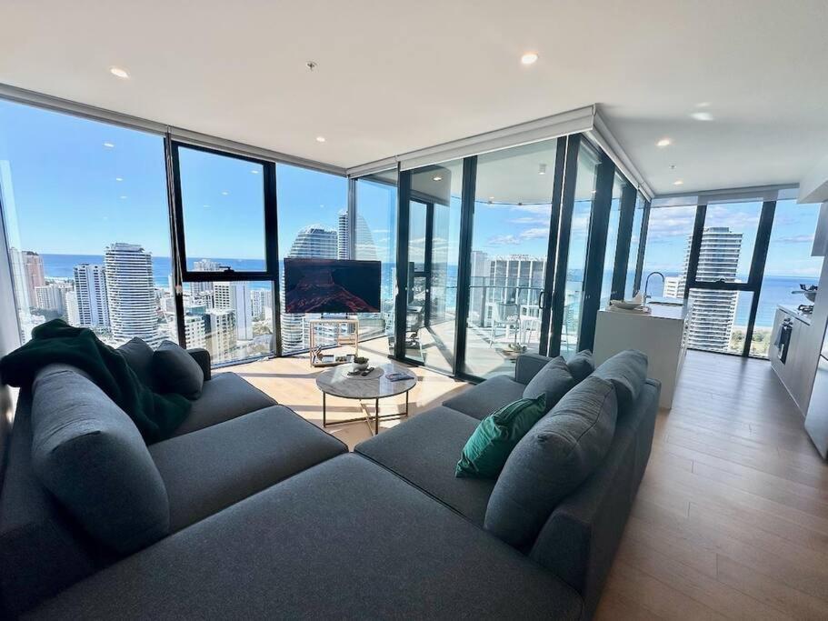 Luxury Star Residence 32nd Floor