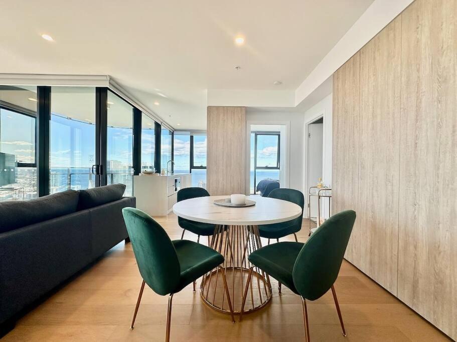 Luxury Star Residence 32nd Floor