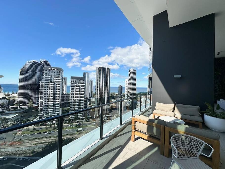Luxury Star Residence 32nd Floor