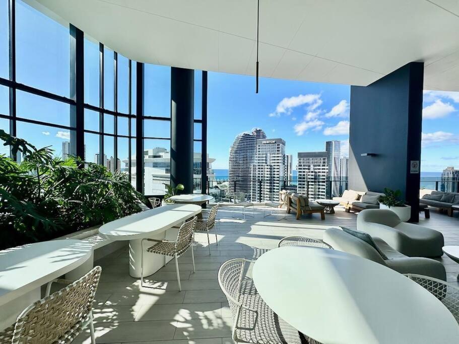 Luxury Star Residence 32nd Floor