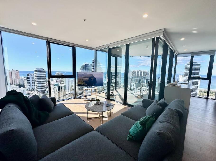 Luxury Star Residence 32nd Floor