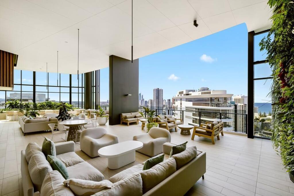 Luxury Star Residence 32nd Floor